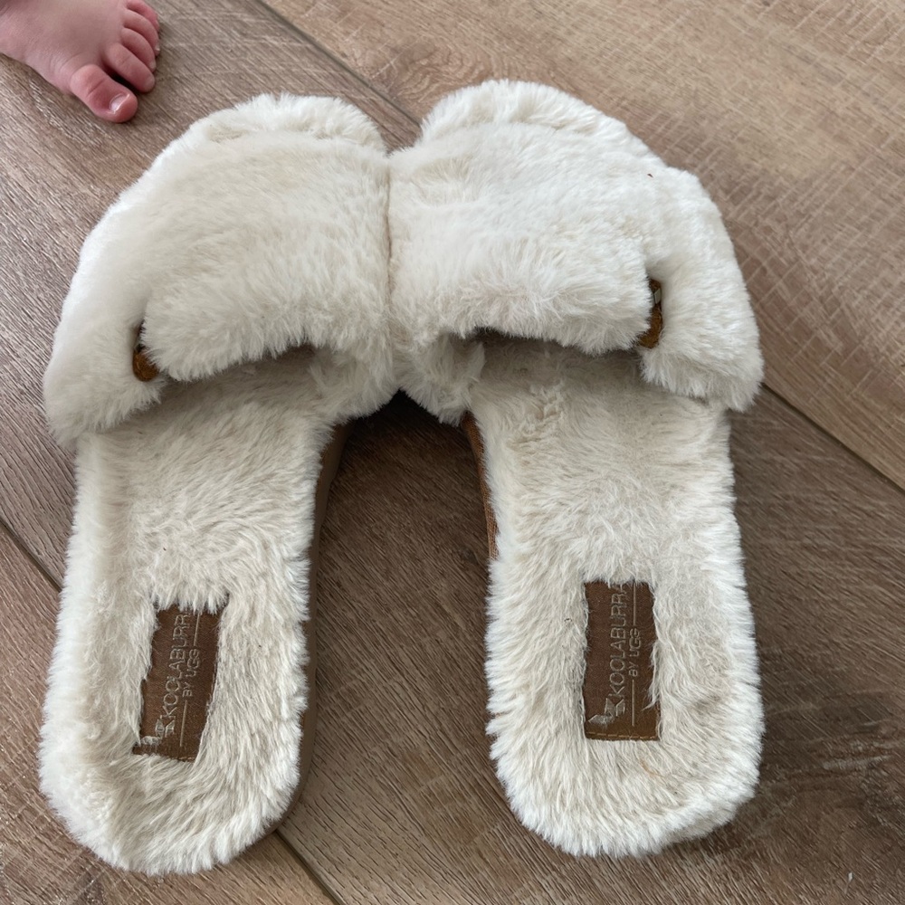Koolaburra By Ugg Slides (New) No Tags - image 2